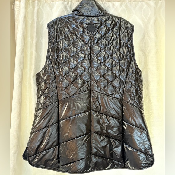 Talbots Quilted Vest NWOT - Picture 9 of 13